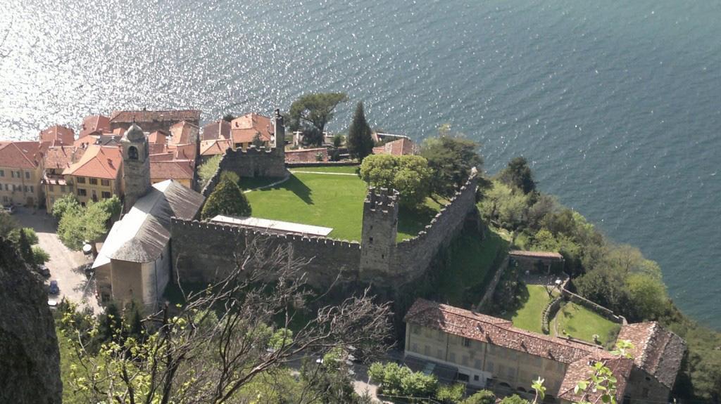 Al Castello Appartement Dervio Buitenkant foto